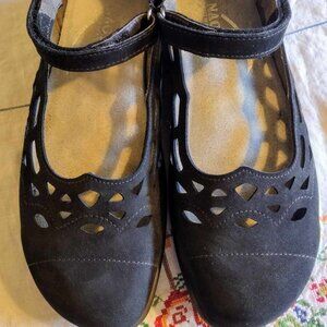 Naot Agathis Black Velvet Nubuck